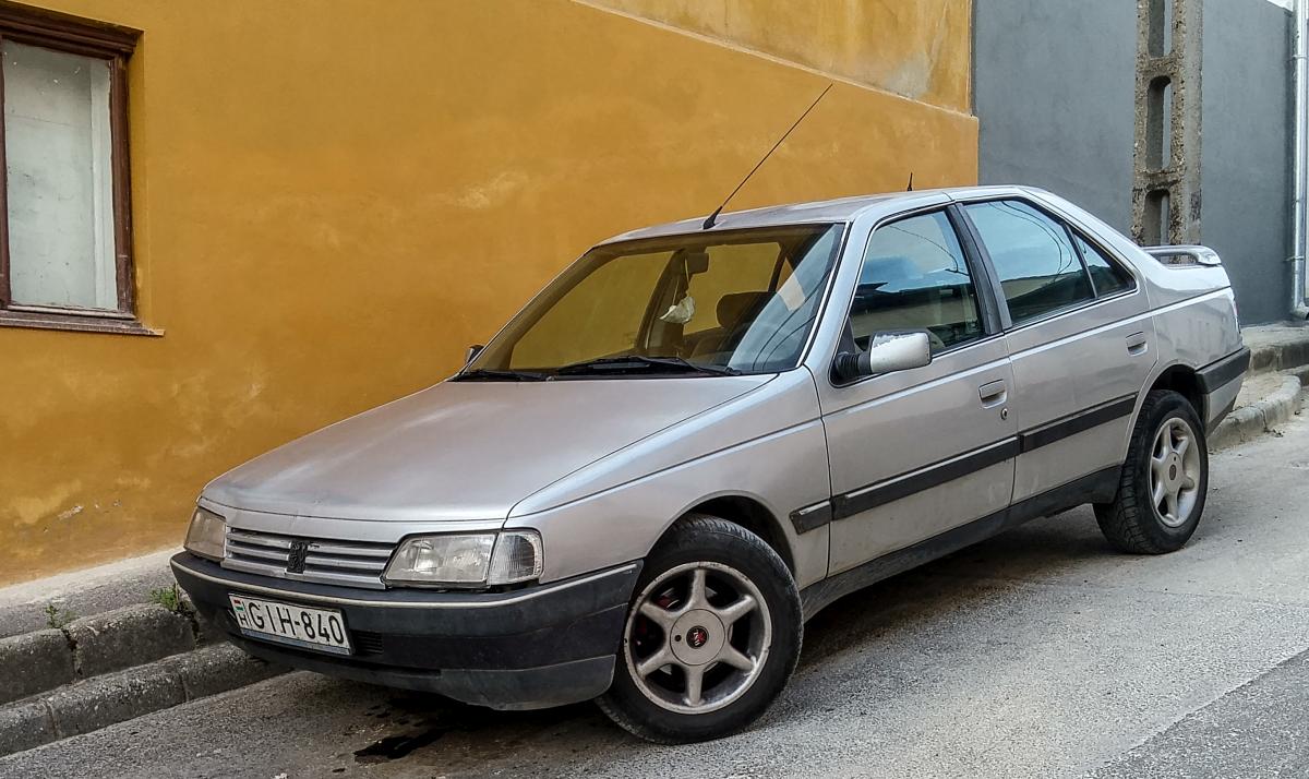 Peugeot 405, gesehen in Juni, 2020.