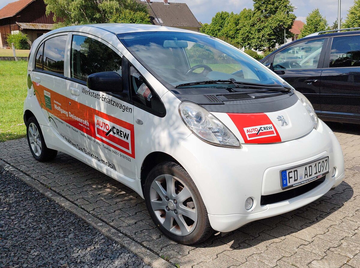 =Peugeot iOn als Werkstatt-Ersatzfahrzeug vom Autohaus DEISENROTH in Rasdorf, 07-2026 
