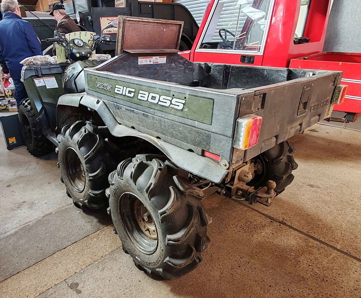 =Polaris Sportsmann 800 6x6, Bj. 2010, 50 PS, gesehen bei der Bulldogmesse in Alsfeld, 10-2025