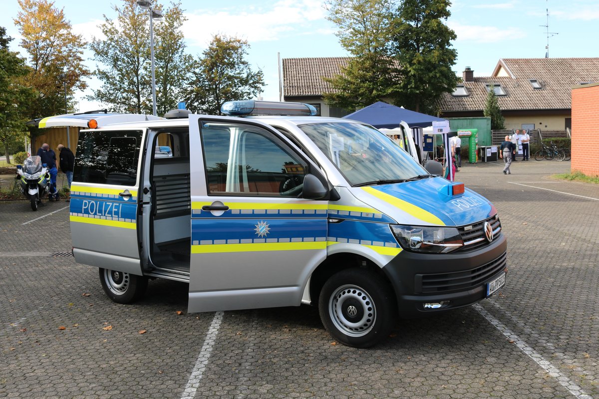 Polizei Aschaffenburg VW T6 FustW 29.09.19 beim Tag der offenen Tür