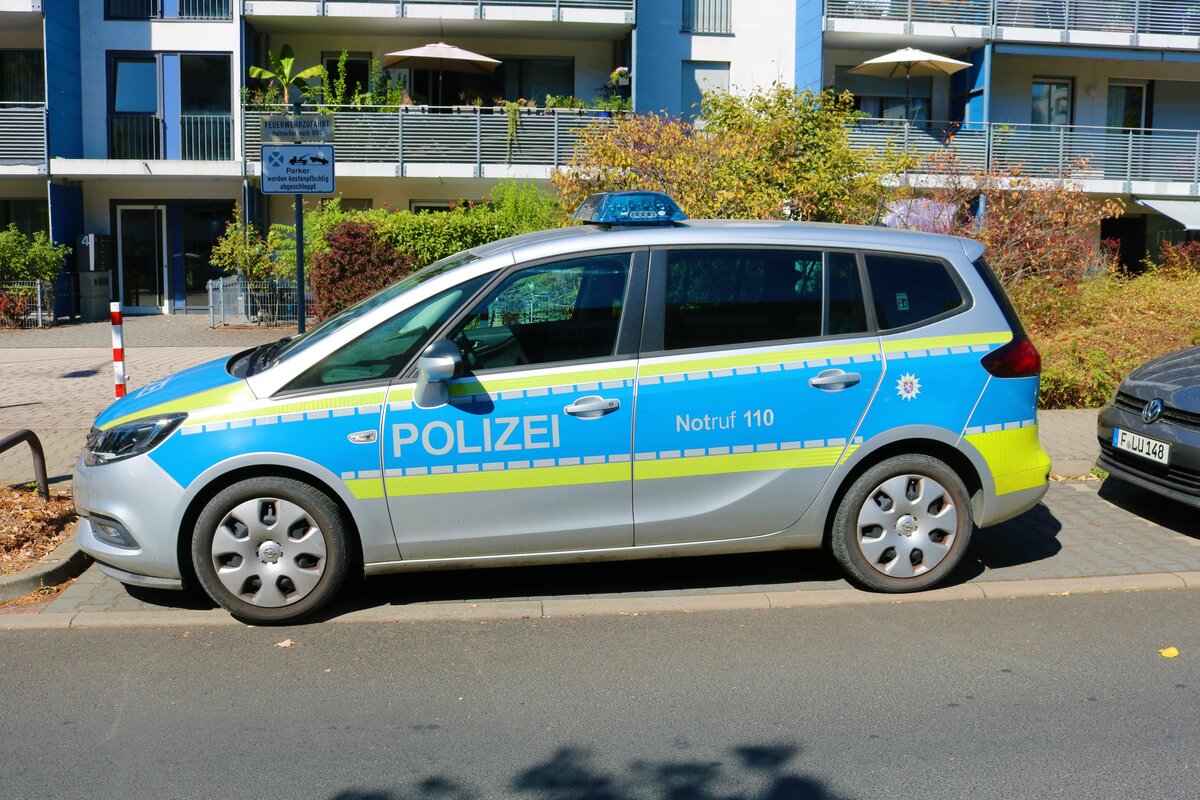 Polizei Frankfurt am Main Opel Zafira FustW am 04.09.22 beim Tag der offenen Tür