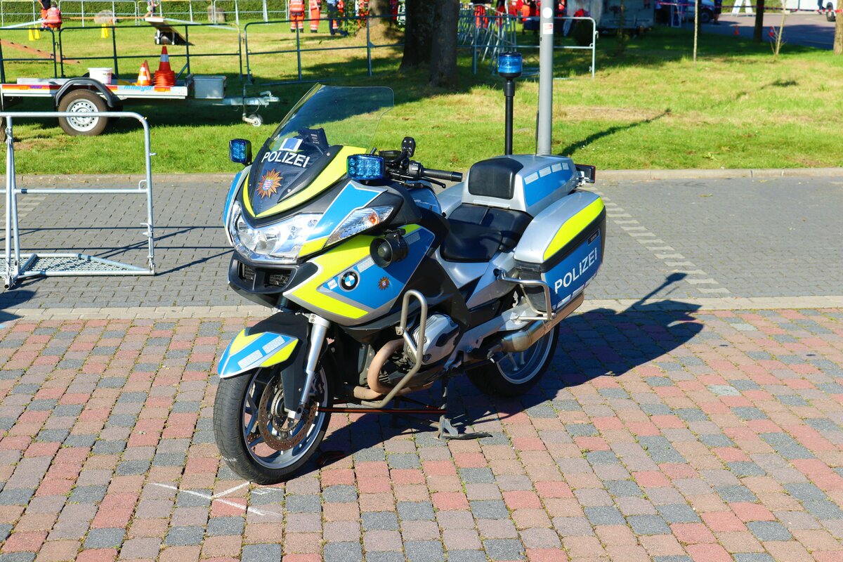 Polizei Hessen BMW Motorrad am 16.09.23 bei der Polizeischau in Bad Soden Salmünster