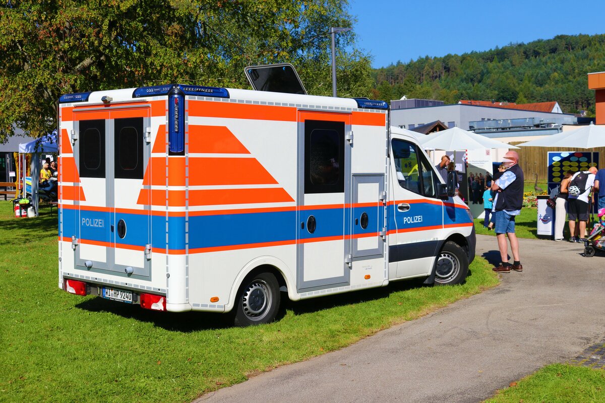 Polizei Hessen Mercedes Benz Sprinter RTW bei der Polizeischau im Kurpark Bad Soden Salmünster am 16.09.23