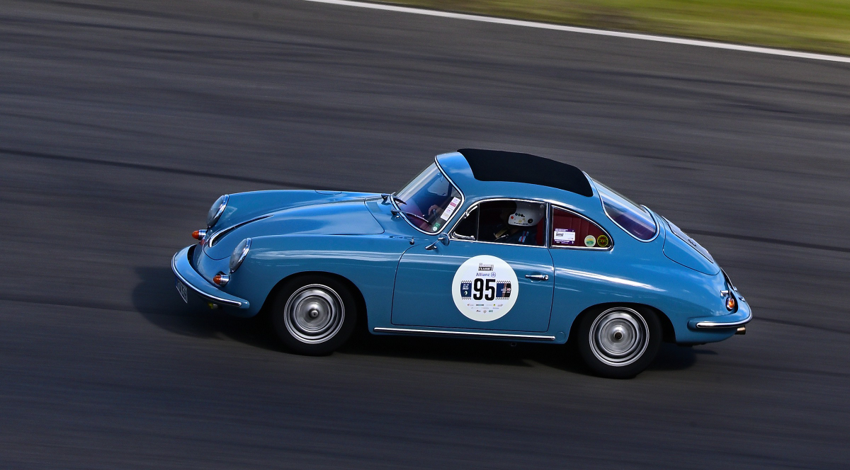   Porsche 356 B, bei den GLP Track Masters am 13.6.2026,  eine sportliche Gleichm��igkeitspr�fung (GLP) f�r Oldtimer und Youngtimer  im Rahmen der N�rburgring Classic. Dabei geht es darum, eine 45-min�tige Fahrzeit mit m�glichst konstanten Rundenzeiten zu absolvieren, anstatt das schnellste Auto zu sein.