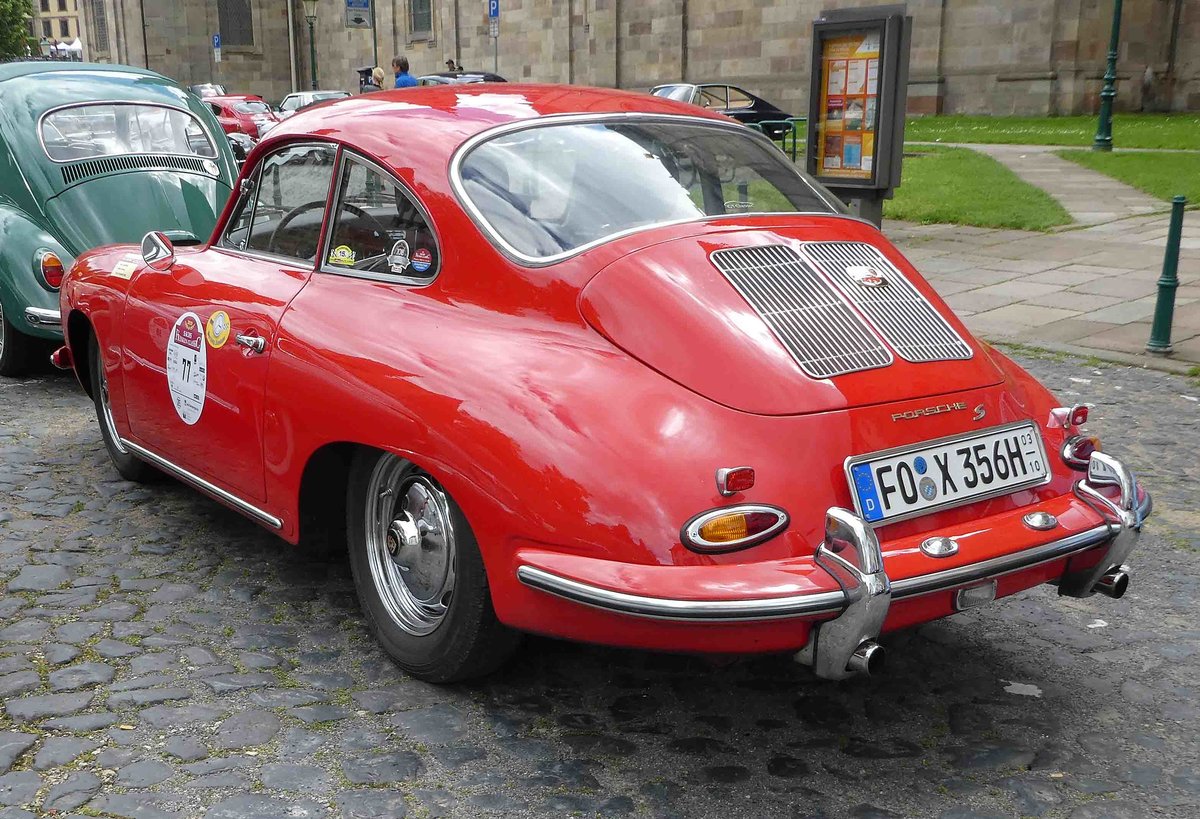 =Porsche 356 B, Bj. 1963, 1577 ccm, 75 PS, pausiert in Fulda anl. der SACHS-FRANKEN-CLASSIC im Juni 2019
