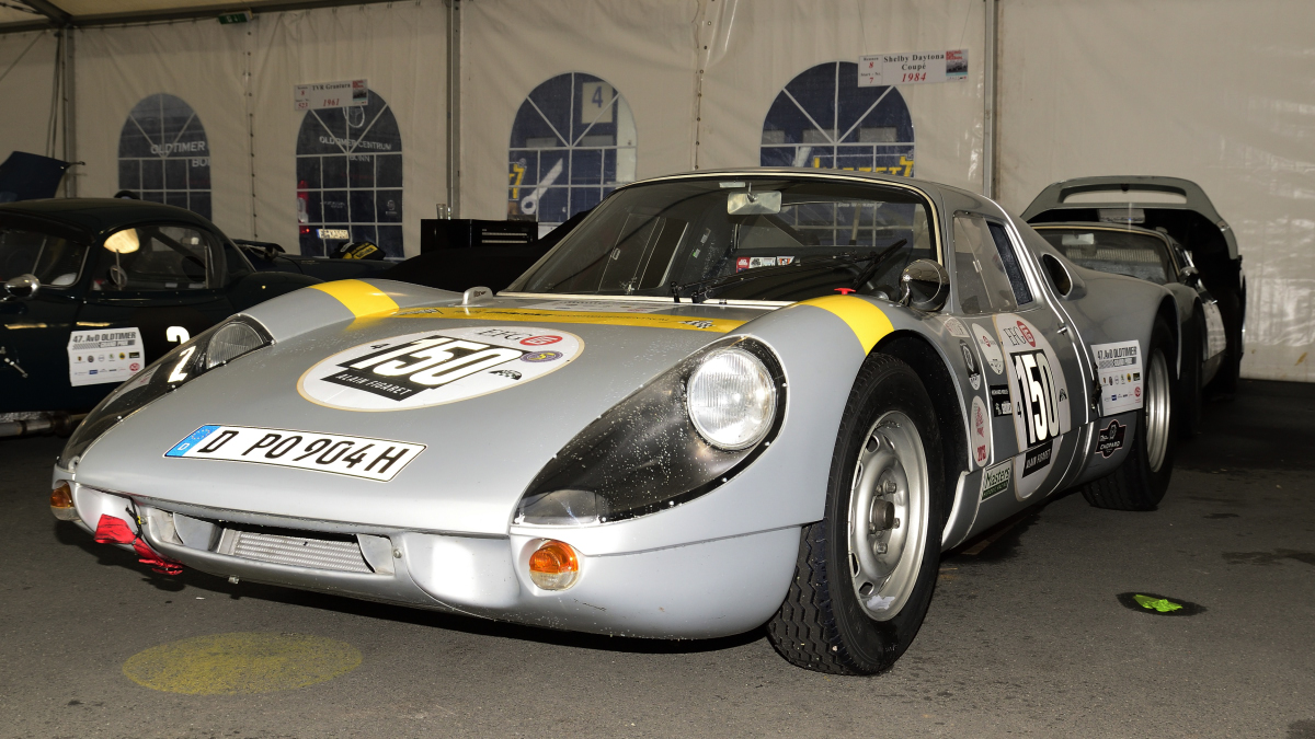 Porsche 904 (1965), 47. AvD - Oldtimer Grand Prix, 9.-11. August 2019 / Nürburgring. Aufnahme 10.8.2019 beim Rundgang im Fahrerlager