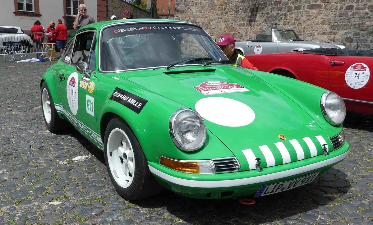 =Porsche 911 2.3 ST, Bj. 1970, 2247 ccm, 230 PS, steht in Fulda anl. der SACHS-FRANKEN-CLASSIC im Juni 2019