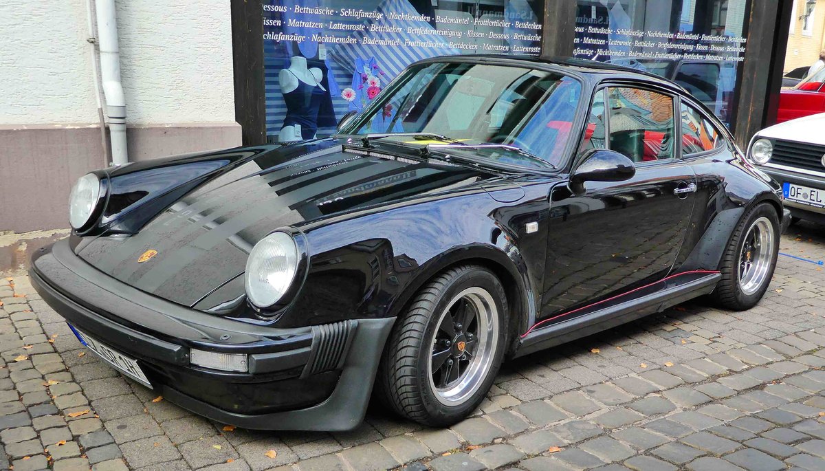 =Porsche 911 Carrera, Bj. 1977, 3,0 l, ca. 250 PS, ausgestellt beim Sockenmarkt in Lauterbach, 09-2018
