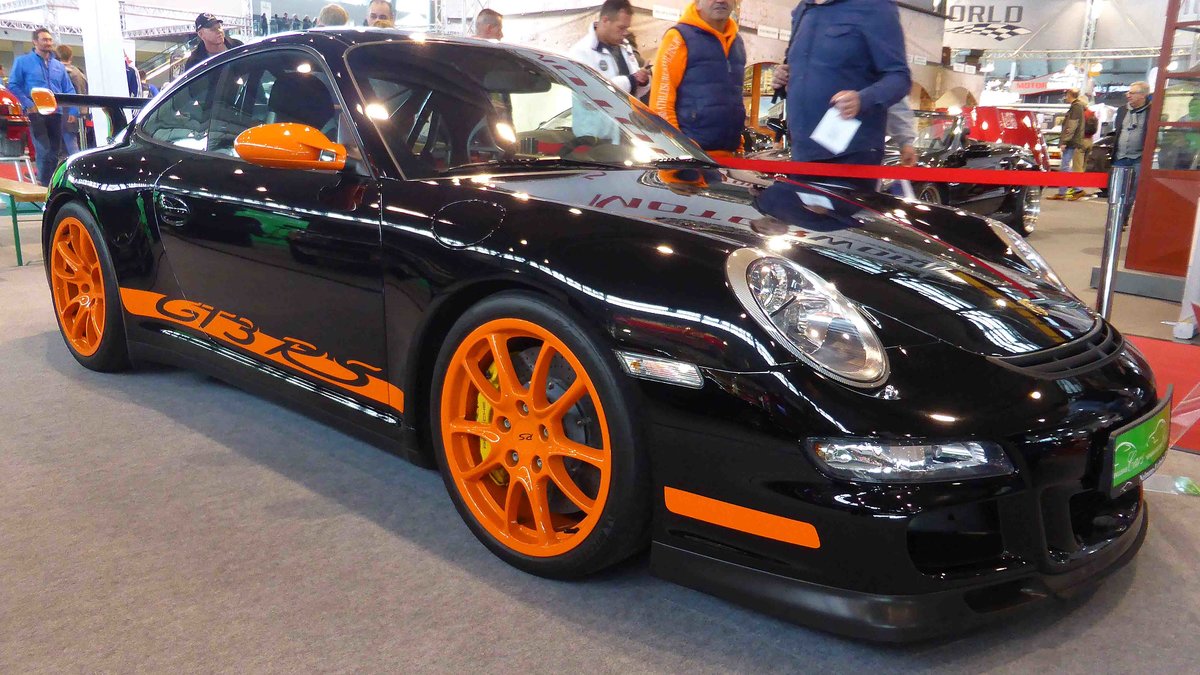 =Porsche 911 GT 3 RS, Erstzulassung 2007, 415 PS, 3600 ccm, gesehen bei den Retro Classics in Stuttgart, 03-2019