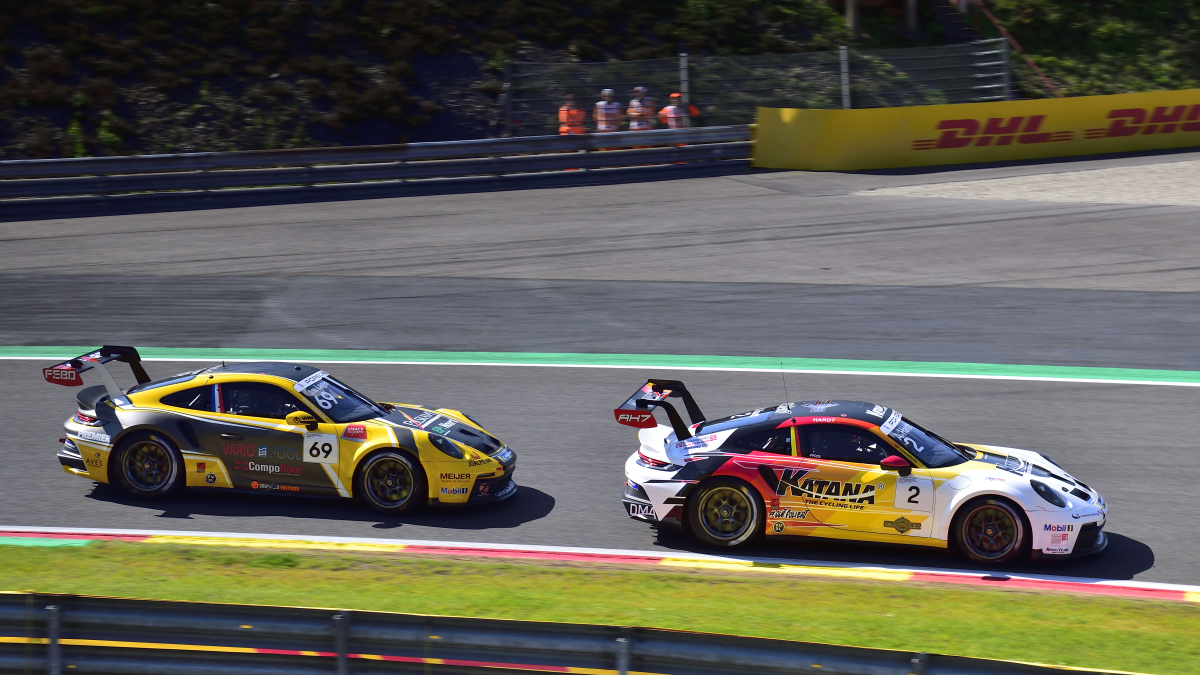 Porsche 911 GT3 Cup (992) mit ca. 510 PS. Ende schon in der ersten Runde f�r die Nr.29 beim Porsche Carrera Cup Benelux in Spa Francorchamps am 9.5.2026. Einf�hrungsrunde