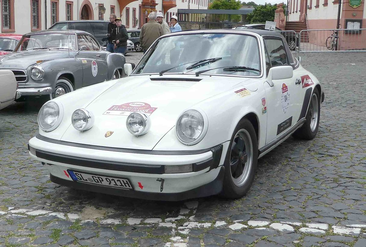 =Porsche 911 SC Targa, Bj. 1979, 3000 ccm, 180 PS, steht in Fulda anl. der SACHS-FRANKEN-CLASSIC im Juni 2019