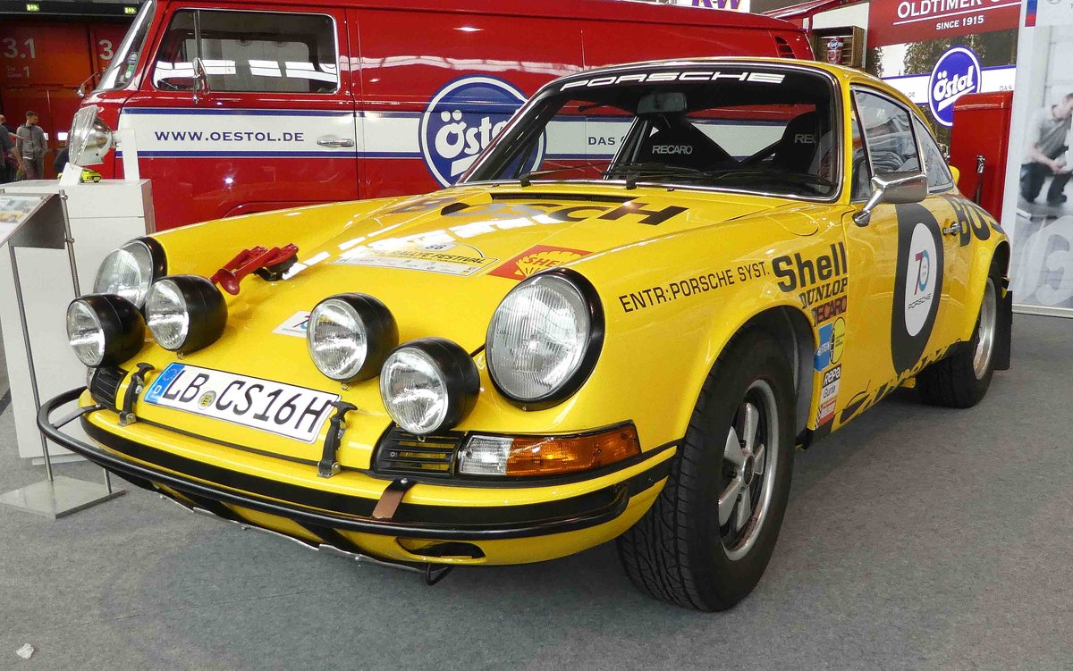=Porsche 911, steht bei den Retro Classics in Stuttgart, 03-2019