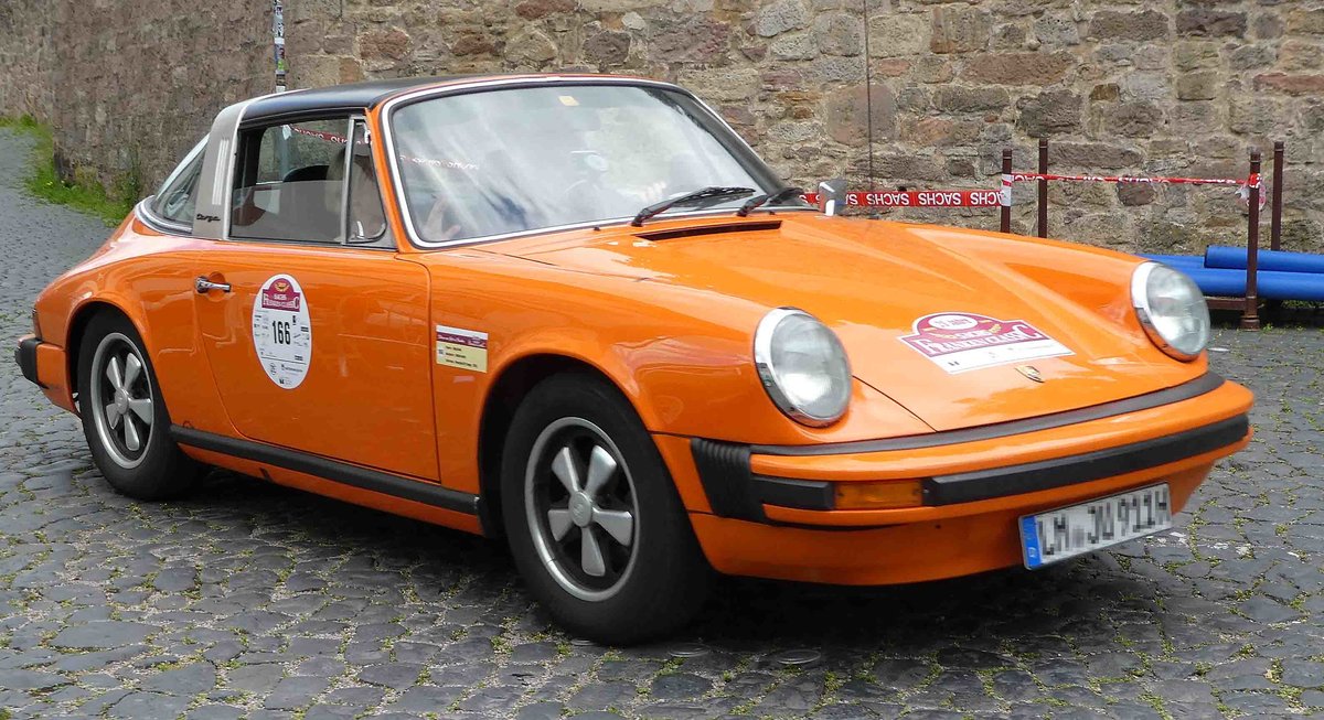 =Porsche 911 Targa, Bj. 1975, 2700 ccm, 150 PS, gesehen in Fulda anl. der SACHS-FRANKEN-CLASSIC im Juni 2019