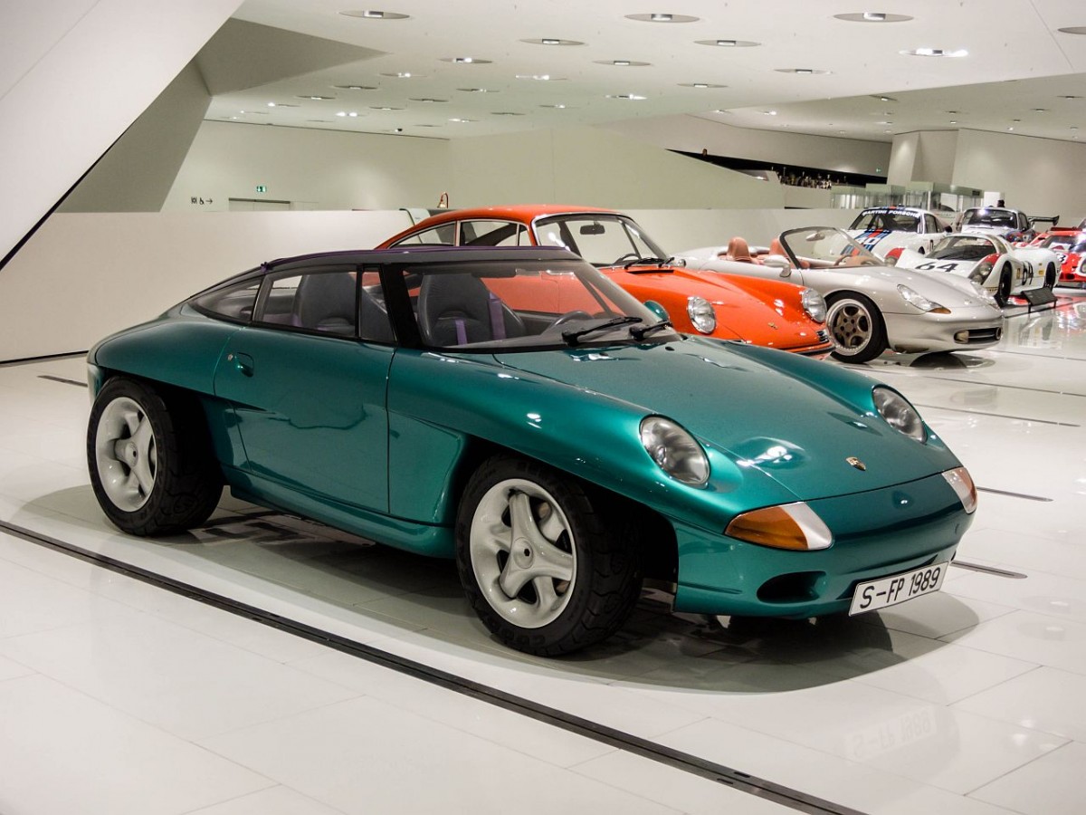 Porsche Panamericana/911 Concept (da es keine Infoblatt gab, weiß ich den genauen Namen nicht). Fotografiert im Porsche Museum am 30.11.2012