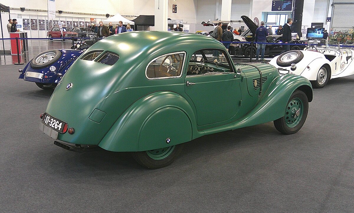 Profilansicht des BMW 328 Zimber-Coupe. Retro Classics in Essen am 09.04.2026.