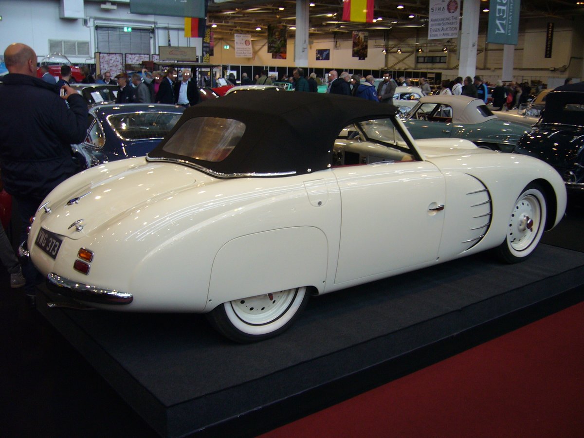 Profilansicht eines Veritas C90 Scorpion Cabriolet aus dem Jahr 1950. Techno Classica Essen am 22.03.2018.