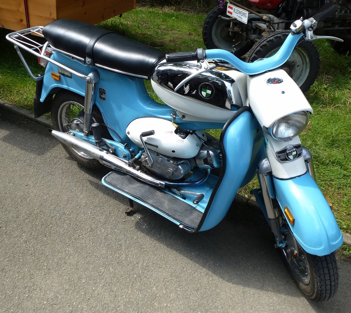 Puch DS 50L, sterreichisches Moped mit 1-Zyl.Motor mit 49ccm und 2,6PS, Vmax.40Km/h, Bauzeit 1974-81, Partenkirchener Oldtimertreffen, Aug.2014