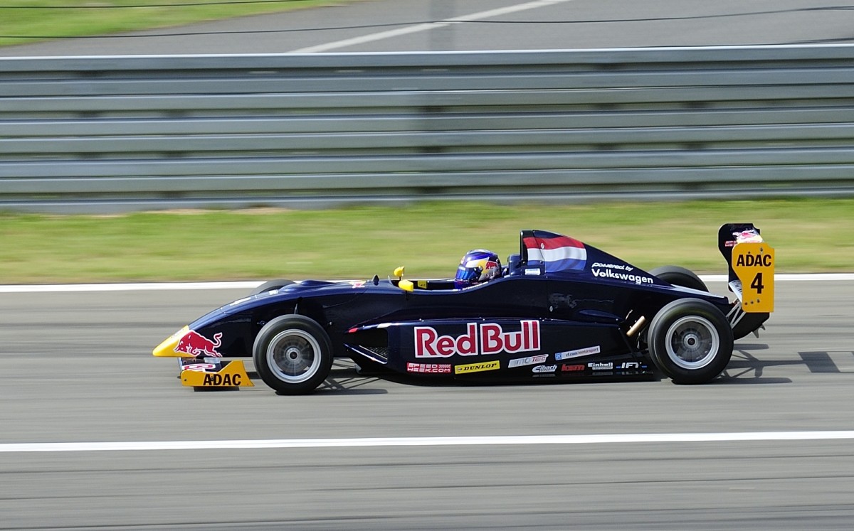 Red Bull vom Lotus 
Beitske Visser 
Mitzieher beim ADAC Masters am 4.8.2013, Nrburgring