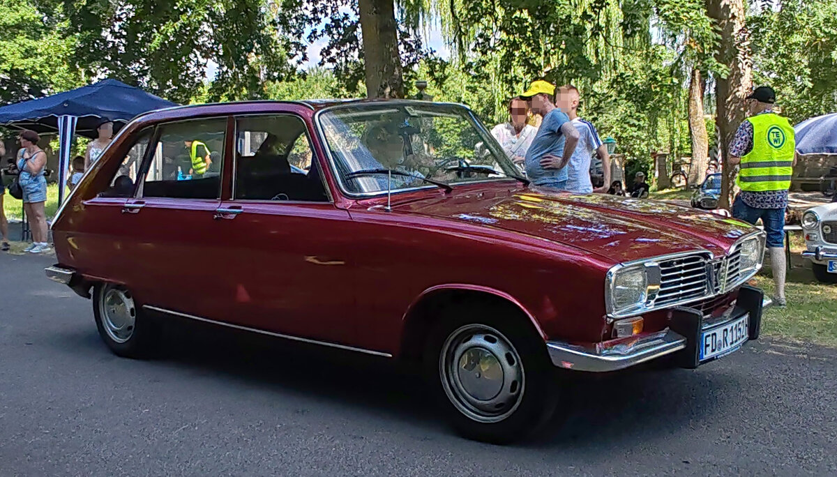 =Renault 16 TL auf dem Weg zur Oldtimerausstellung bei Schloss Fasanerie, 06-2025