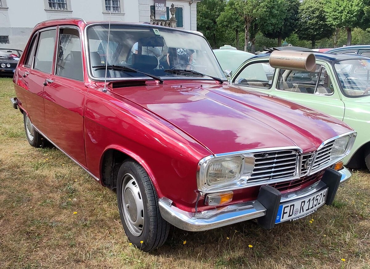 =Renault 16 TL, gesehen bei der Oldtimerausstellung Blech & Barock bei Schloss Fasanerie, 07-2026