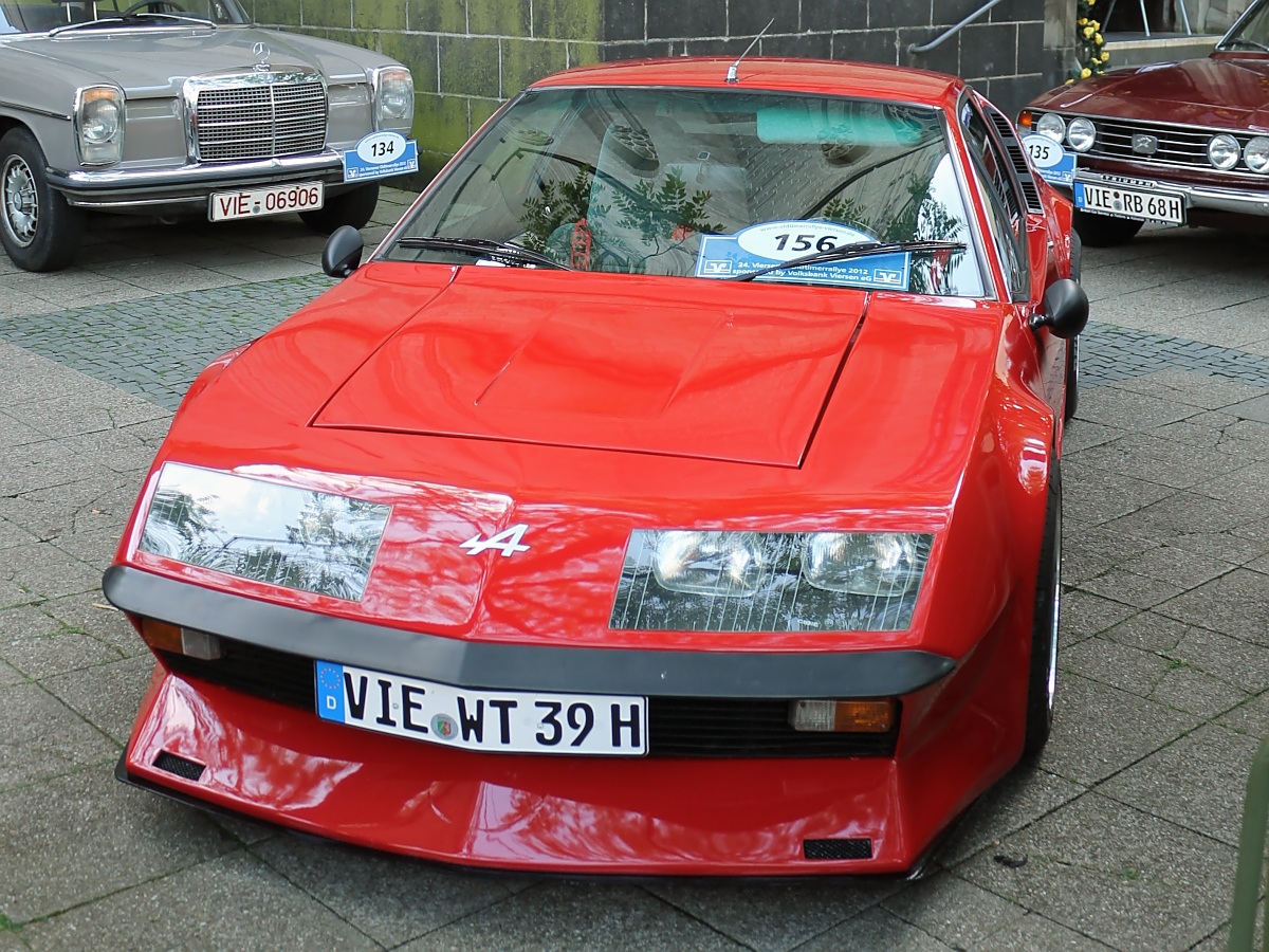 Renault Alpine A310 bei der 24. Viersener Oldtimerrallye 2.6.2012   