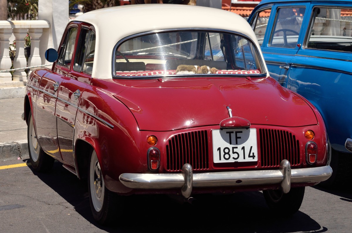 Renault Dauphine,  1956 bis 1968, Oldtimershow in El Paso, La Palma, Kanaren, 17.08.2014