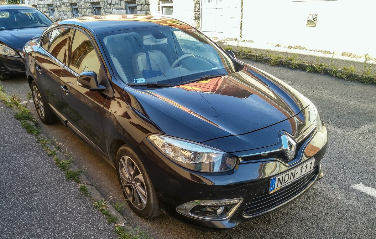 Renault Fluence, gesehen in August 2020.