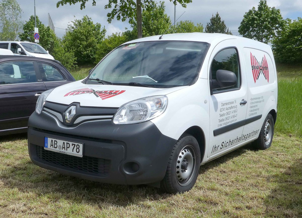 =Renault Kangoo der Firma GLEICH, steht auf dem Besucherparkplatz der Rettmobil 2019 in Fulda, 05-2019