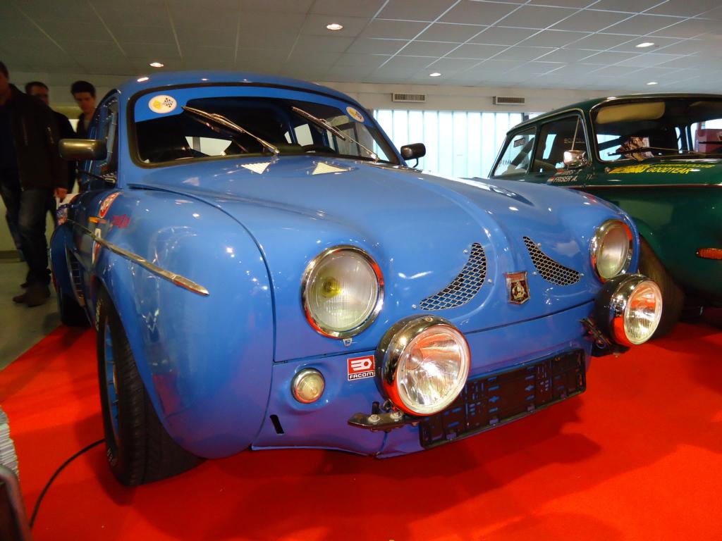 Renault Rallye-Dauphine auf der International Motor Show in Luxembourg am 25.11.2012