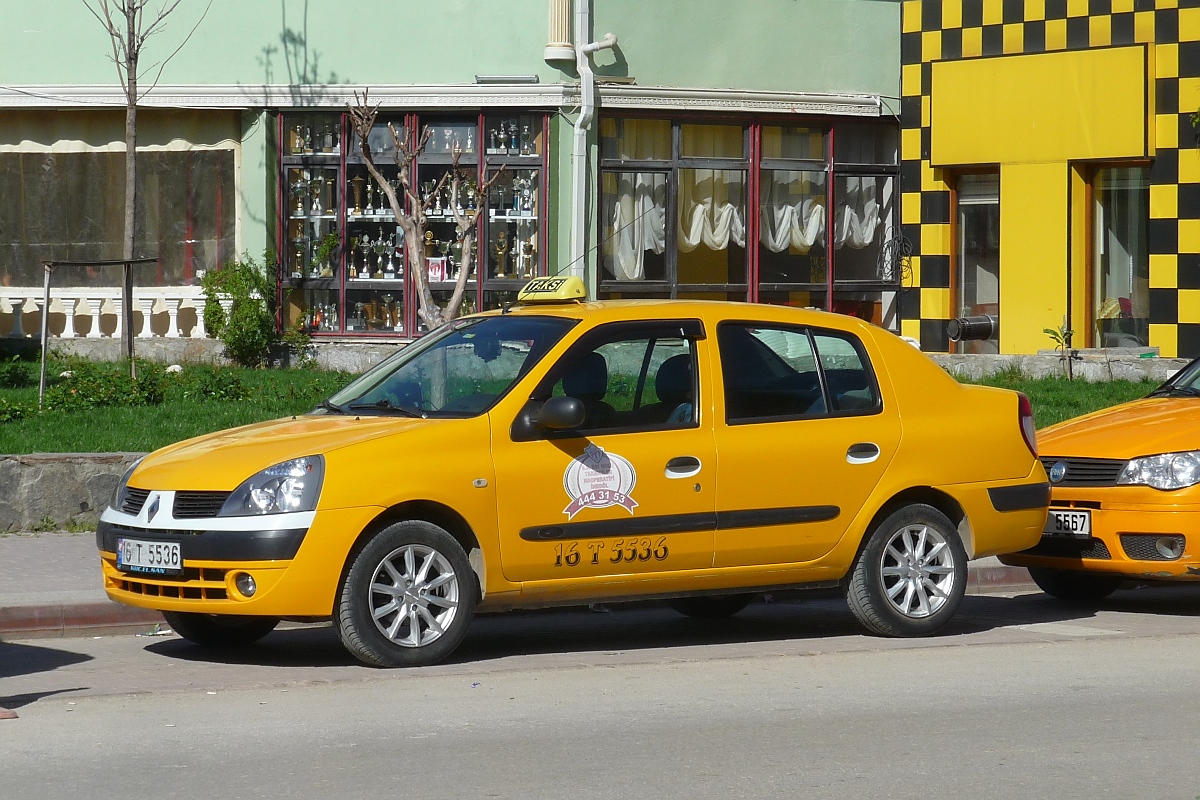 Renault Thalia Taxi in Inegöl, 3.4.2016 