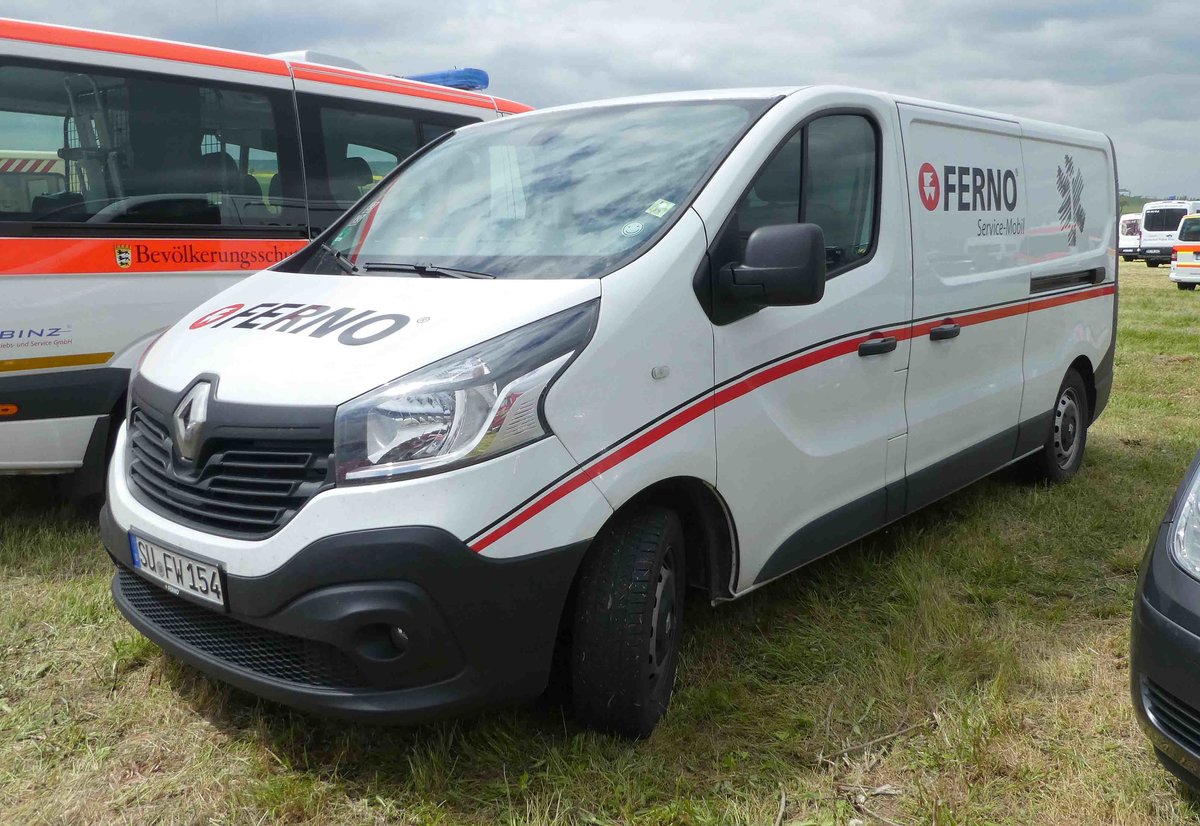 =Renault Trafic als Servicemobil der Firma FERNO steht auf dem Besucherparkplatz der Rettmobil 2019 in Fulda, 05-2019