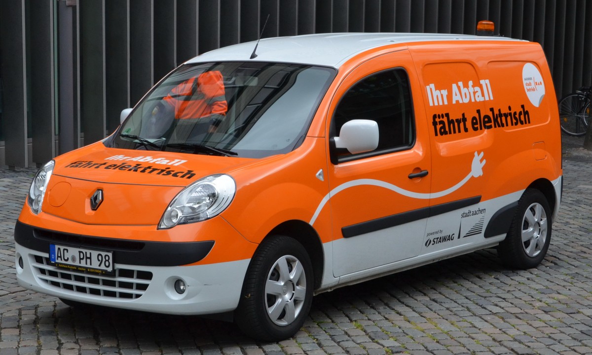 Renault Transporter Kangoo Z.E. in Aachens Innenstadt gesehen am 03.06.2015.