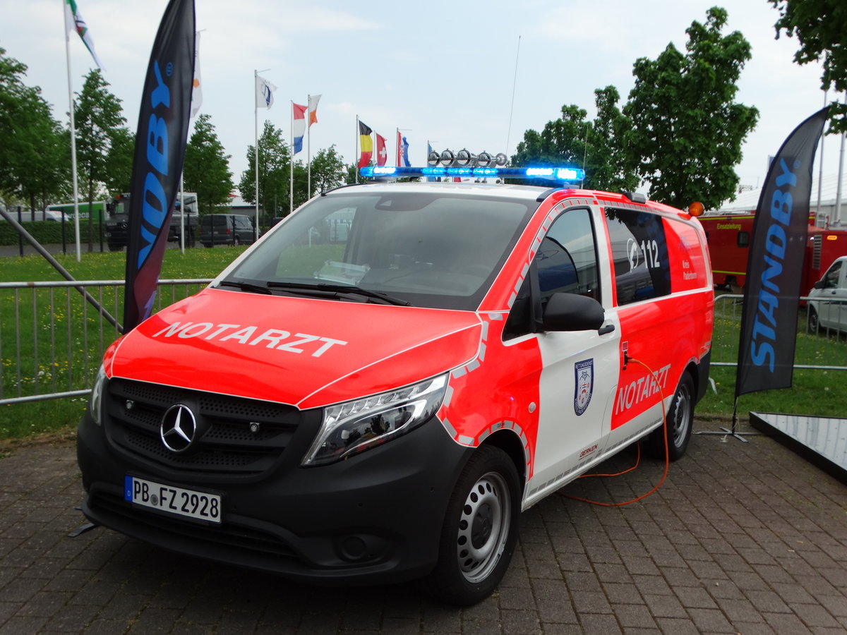 Rettungsdienst Kreis Paderborn Mercedes Benz Vito NEF am 13.05.16 bei der RettMobil in Fulda