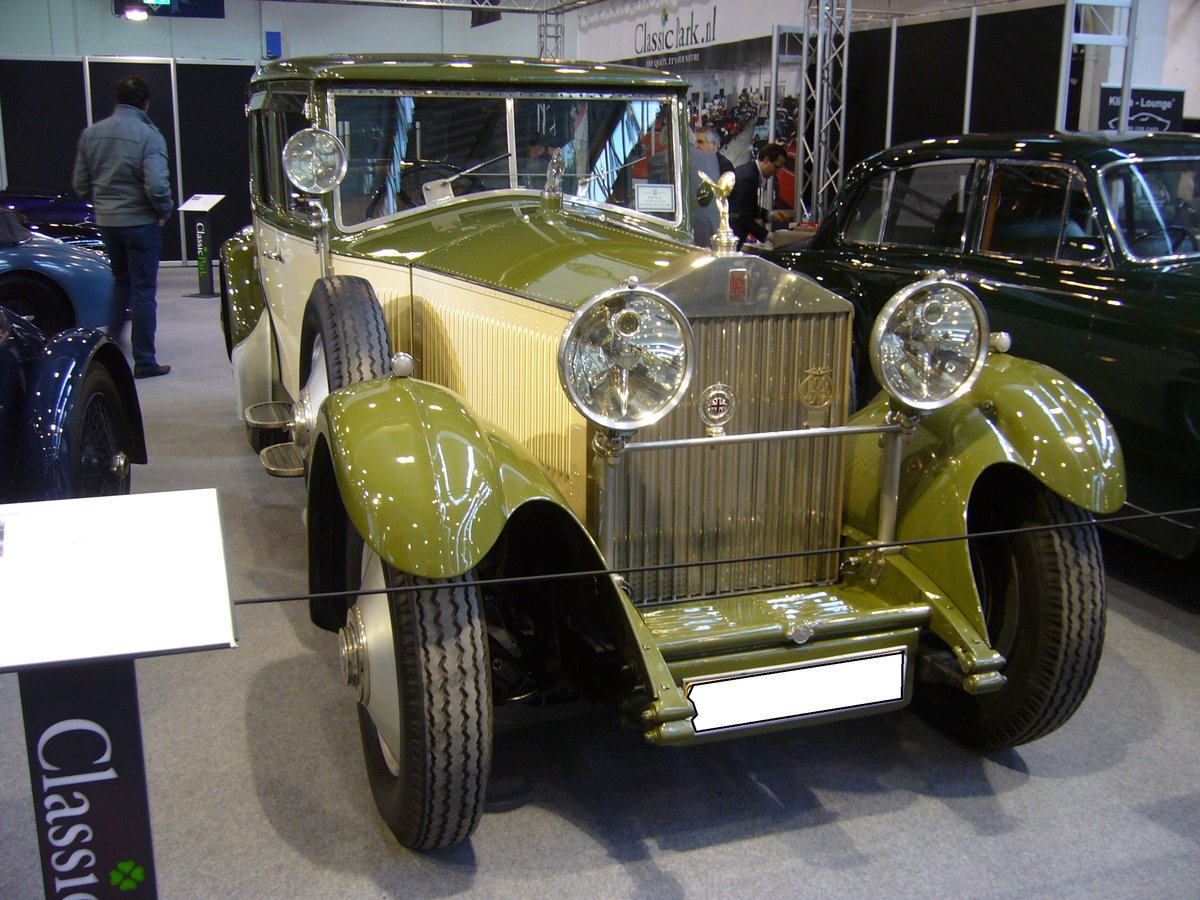 Rolls Royce Phantom II aus dem Modelljahr 1931 mit einer sogenannten  Blown Wind  Karosserie von Connaught coachworks aus Kapstadt/Südafrika. Die Baureihe Phantom II wurde von 1929 bis 1936 gebaut. Angetrieben wird der Phantom II von einem 6-Zylinderreihenmotor mit einem Hubraum von 7668 cm³. Techno Classica Essen am 22.03.2018.