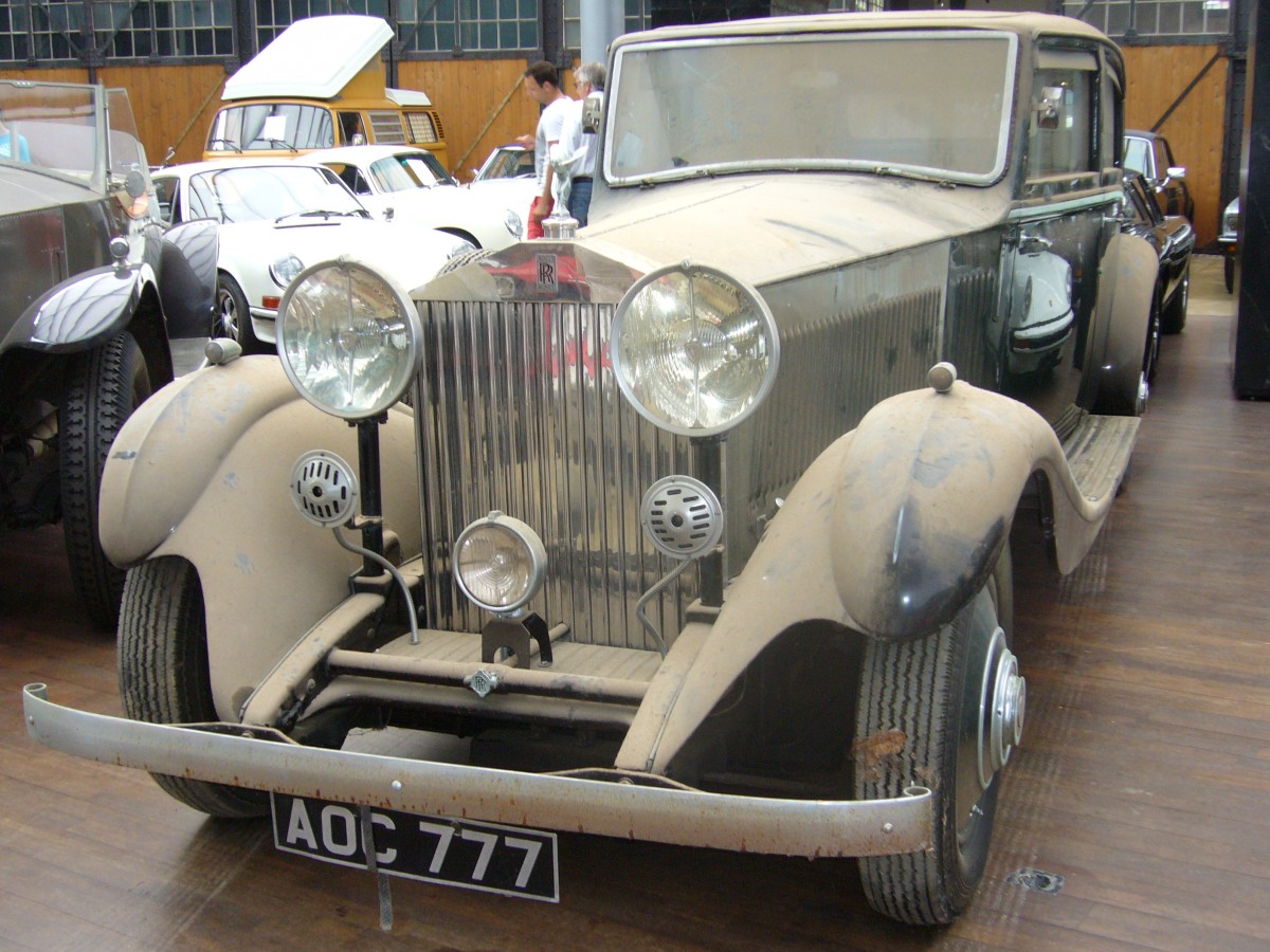 Rolls Royce Silver Wraith. 1946 - 1958. Hier wird wohl ein Scheunenfund zum Kauf angeboten. Classic Remise Düsseldorf am 08.06.2014.