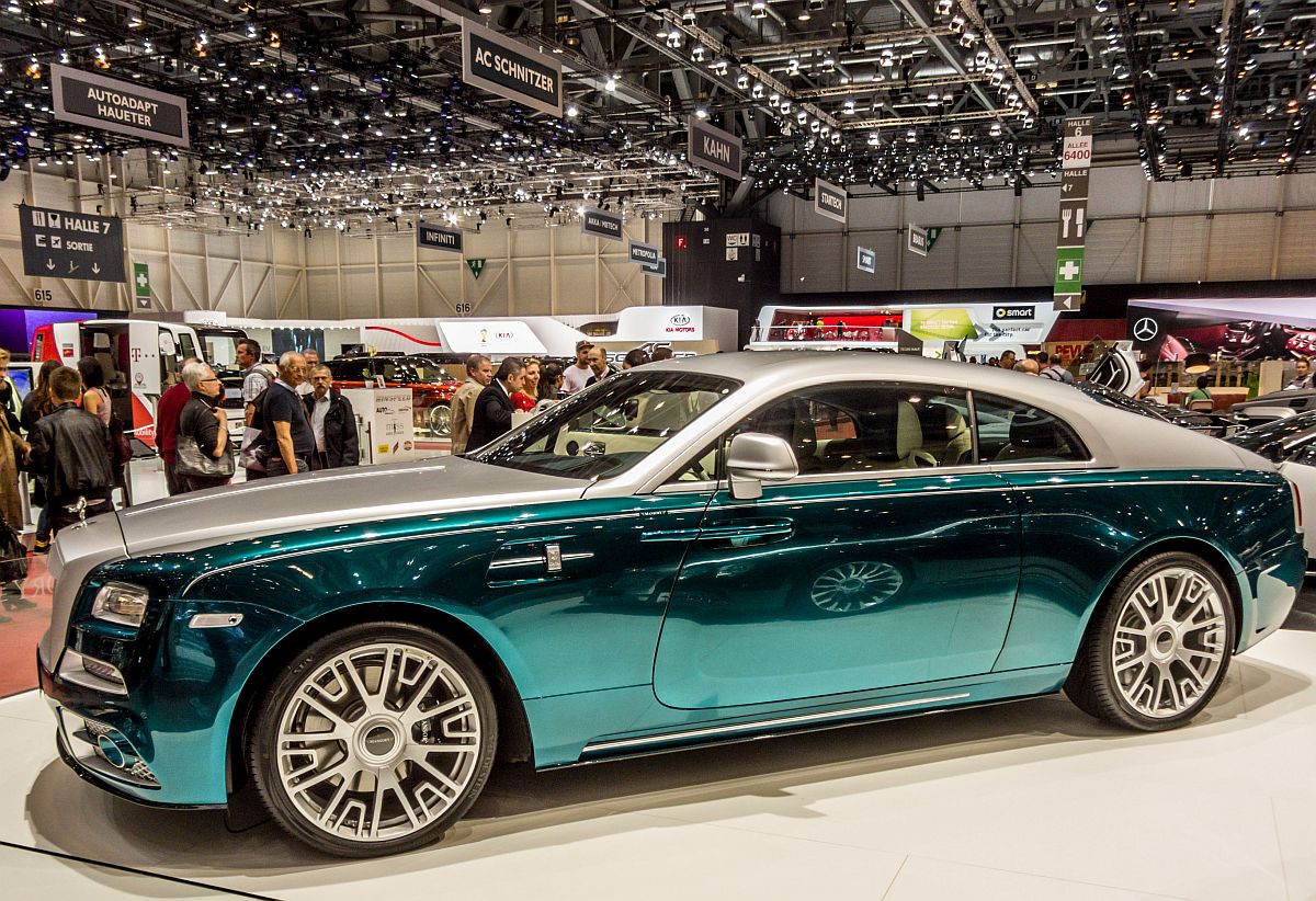 Rolls-Royce Wraith, getunert von Mansory. Autosalon Genf, März 2014