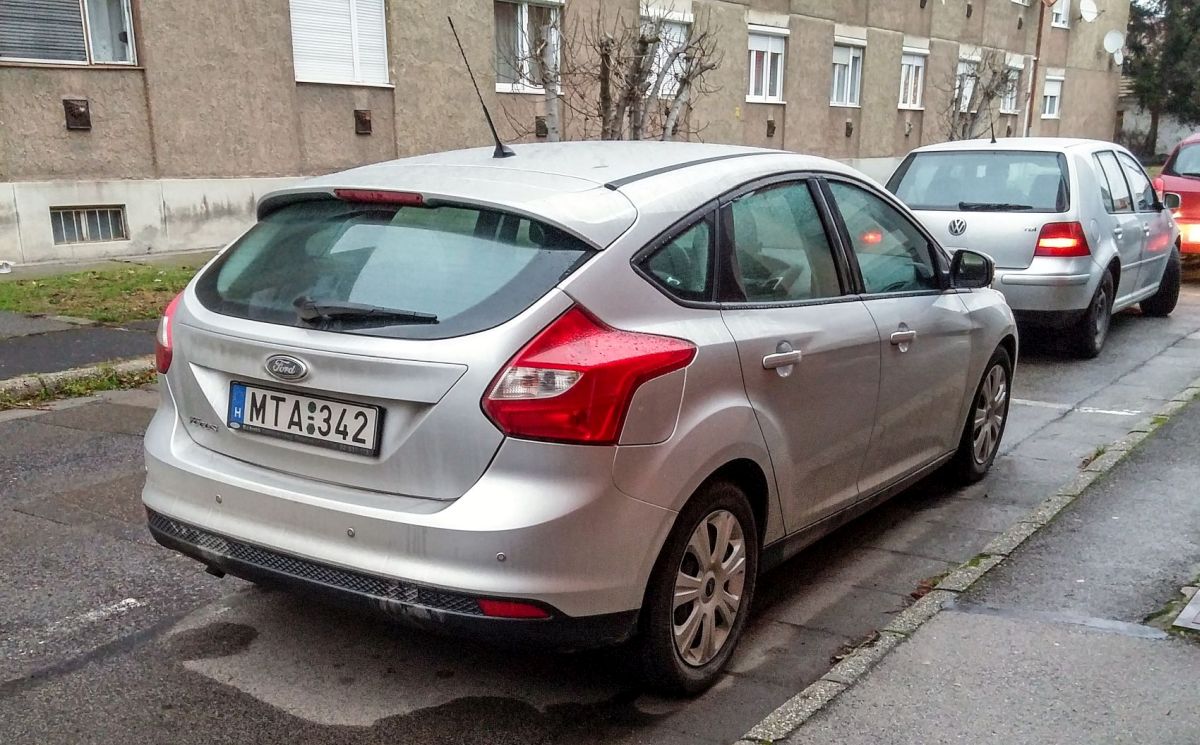 Rückansicht: Ford Focus Mk3. Aufnahme: 12.2020.