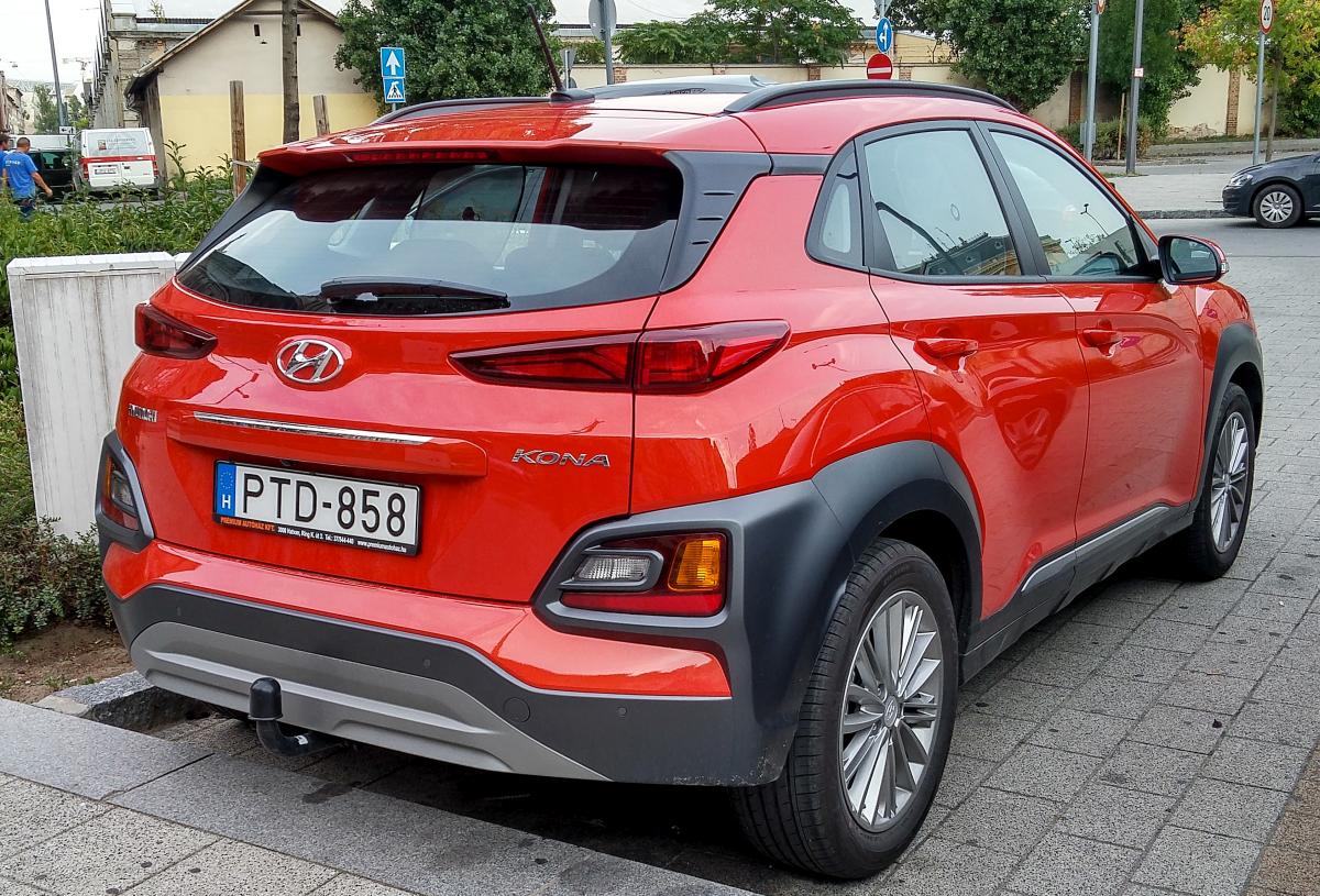 Rückansicht: Hyundai Kona in Orange am 28.07.2018, Budapest.