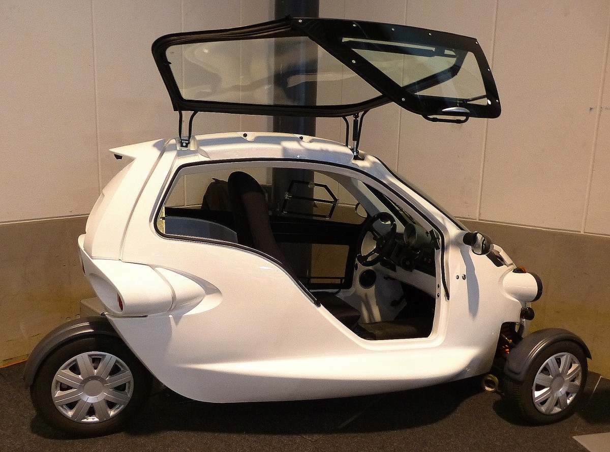 Sam EVII, dreirädriges Elektromobil für zwei Personen aus der Schweiz, Automesse Freiburg Feb.2014