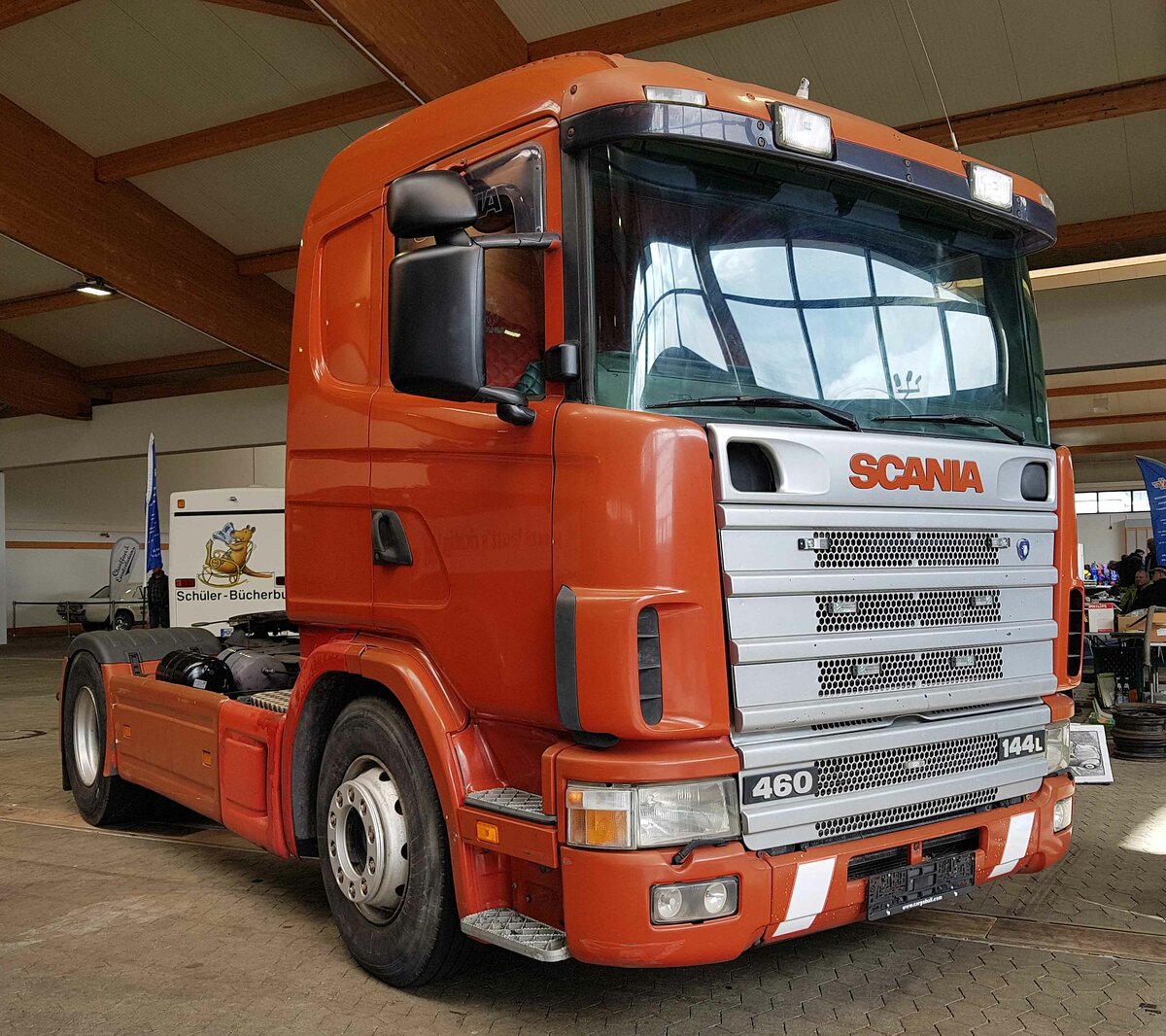 =Scania 144 L, gesehen bei der Technorama 2023 in Kassel