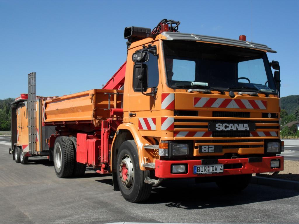 Scania 82 auf einem Parkplatz in Echternacherbrück am 18.07.2010