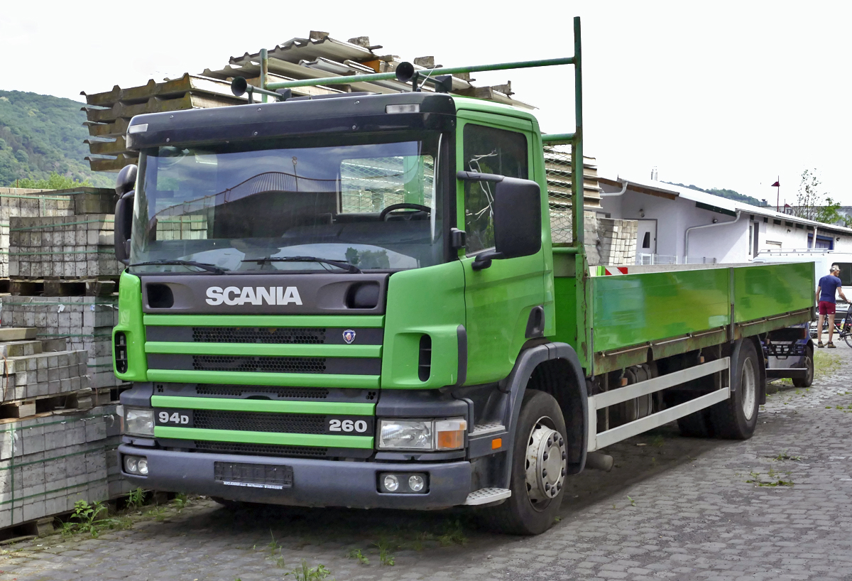 Scania 94D 260 Kipper in Brohl-Lützing - 21.05.2018