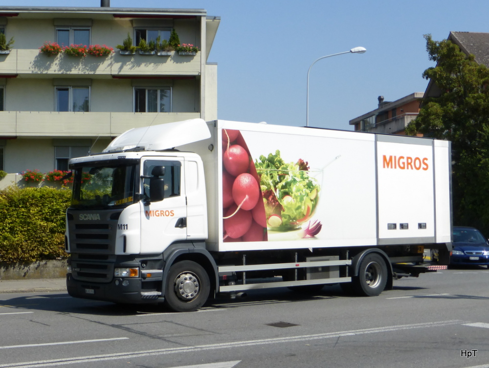 Scania R400 Kühltransporter unterwegs in Nidau am 06.09.2014