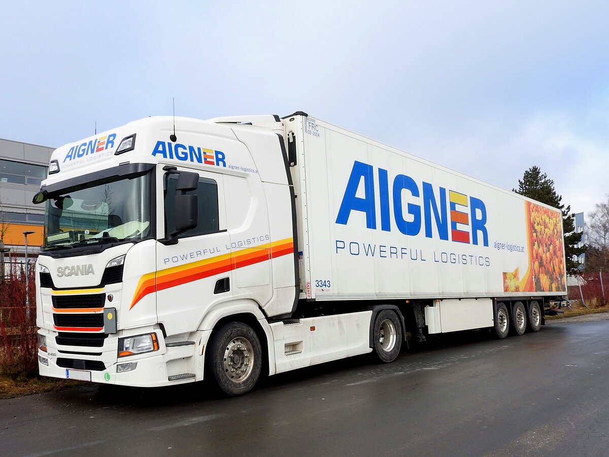 SCANIA-R450 von Aigner-powerful-logistic befindet sich in Wochenendruhe; 260208