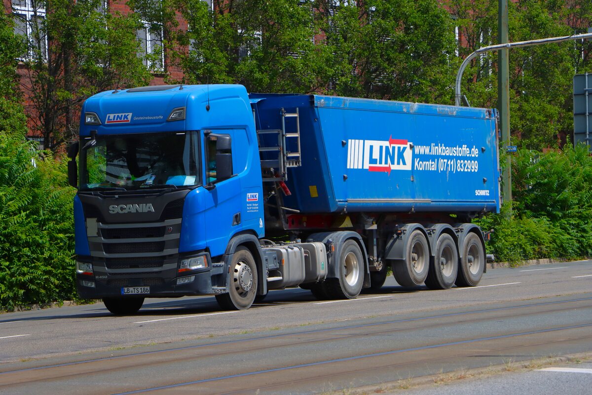 Scania R450 mit Kipper am 16.07.26 in Ludwigshafen 