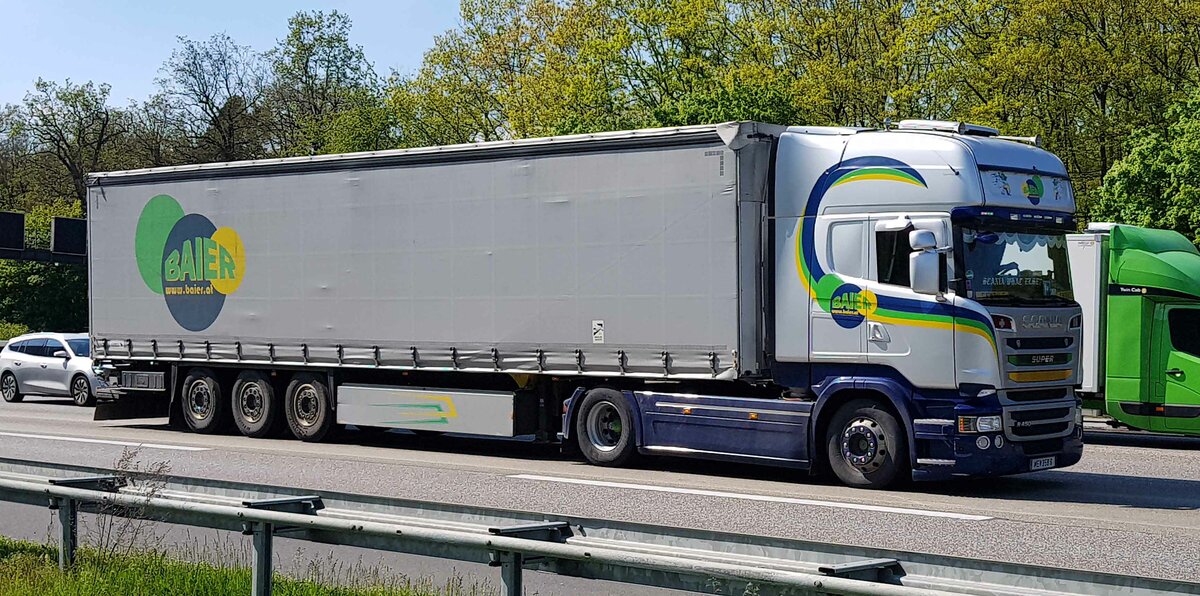 =Scania Super-Sattelzug der Spedition BAIER aus Österreich unterwegs auf der A 3 im Mai 2022