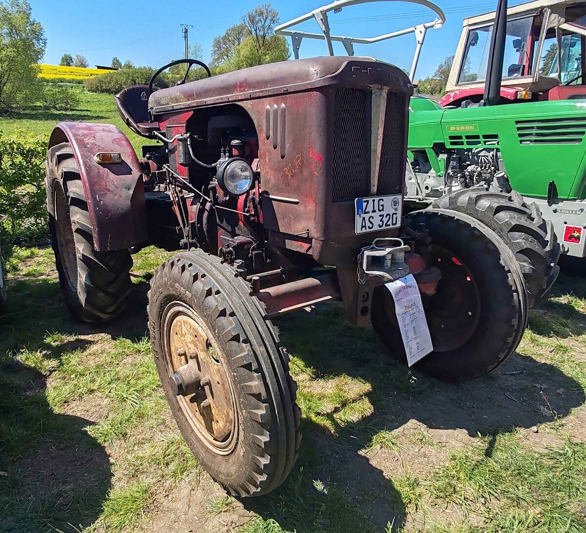=Schl�ter AS 320, Bauzeit 1957 - 1960, 3116 ccm, 32 PS, gesehen bei der Oldtimerschau in Wasenberg, 05-2025