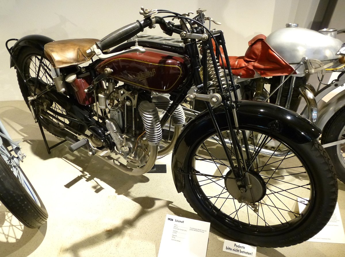 Schtthoff AG Motorradbau Chemnitz/Sachsen, Baujahr 1926, 1-Zyl.4-Taktmotor mit 348ccm und 2,75PS, NSU-Museum, Sept.2014