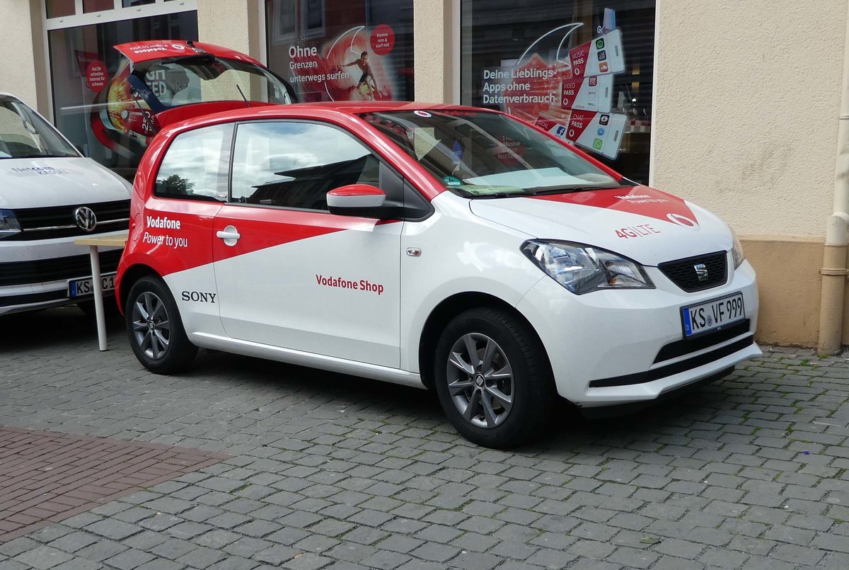 =Seat Mii von Vodafone steht in Bad Hersfeld anl. des Hessentages im Juni 2019