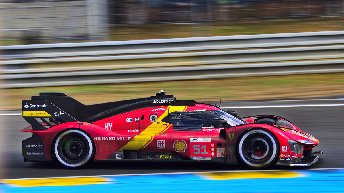 Sieger der 24h von Le Mans 2023, #51 Ferrari Hypercar LMH, Ferrari ist mit dem 499P zurück in der Topklasse der Sportwagen Weltmeisterschaft und in Le Mans. Die Fahrer: Alessandro Pier Guidi (ITA), James Calado (GBR), Antonio Giovinazzi (ITA) , fuhren den Sieg mit: 342 Runden / 4660,092 km Schnitt: 240,740 km/h ein.  11.6.2023 
